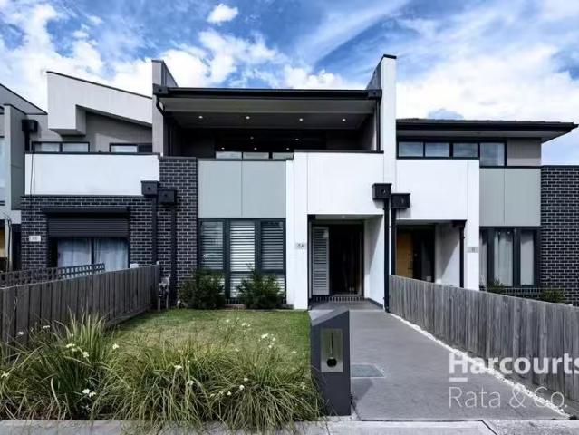 Cheap 3 BR 8A Hensley Road, Lalor, VIC 3075 Townhouse for Rent