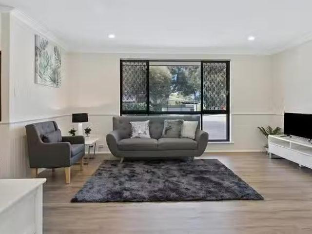 Just in! 3 BR 93 Shillington Way, Thornlie, WA 6108