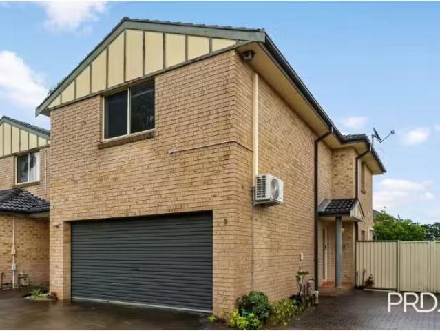 New 3 BR 9/48 Spencer Street, Rooty Hill Townhouse for rent L.