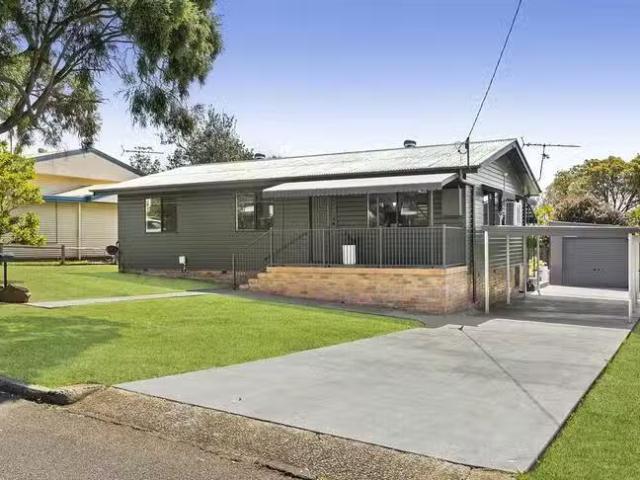Rental! 3 BR 9 Mcnamara Street, Centenary Heights, QLD 4350