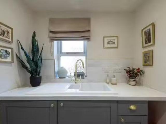 Cheap 3 BR Chapel Street