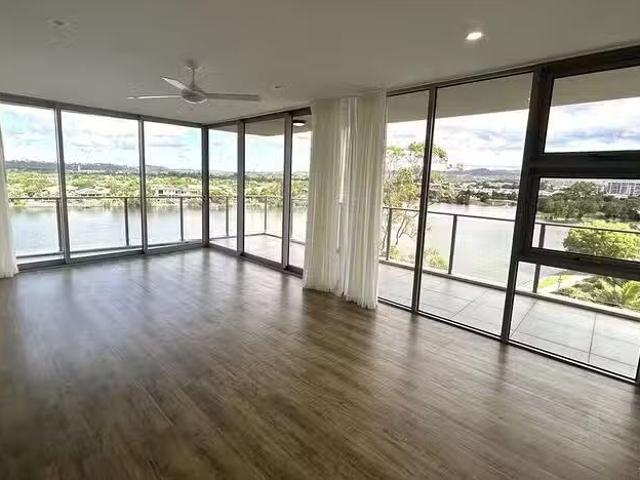 Deal! 3 BR ID:21163659/33 Lakefront Crescent, Varsity Lakes, Q.