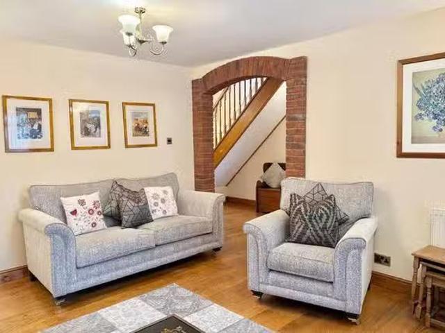 New 3 BR Murton Lane
