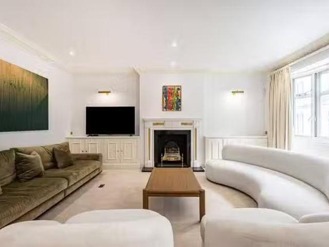 Nice 3 BR Ryder Street