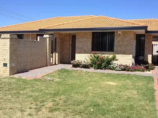 Nice 3 BR UNIT 4/14 Crawford Street, Cannington, WA 6107