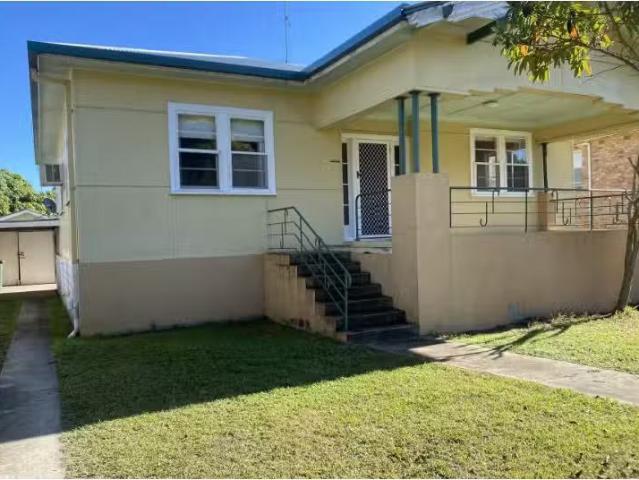 Nice 3 Bromley Street, Grafton House for rent Listed by Natal.