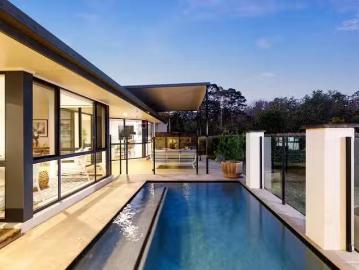 Nice 3 Kensington Circuit, Brookfield, QLD 4069