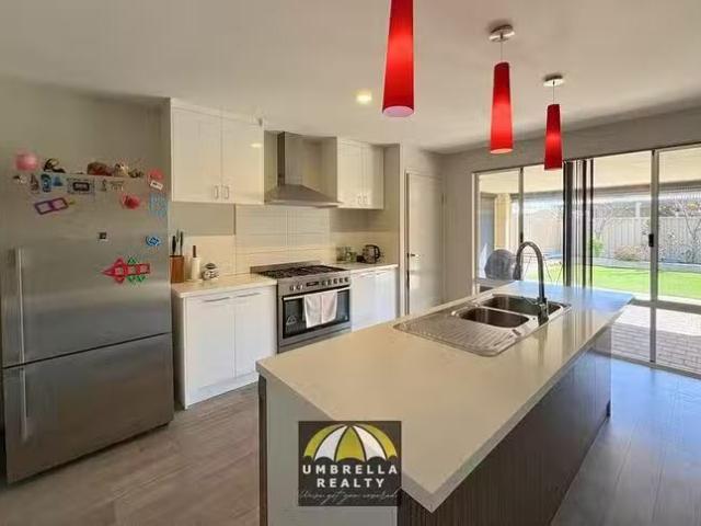 Cozy 3 Linden Way, Millbridge, WA 6232