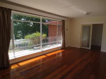 Nice 3 Propsting Street, Curtin House for rent Listed by Alex.