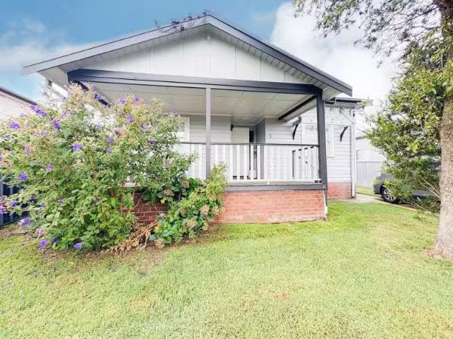New 3 Russell Street, Telarah House for rent Listed by Jessic.