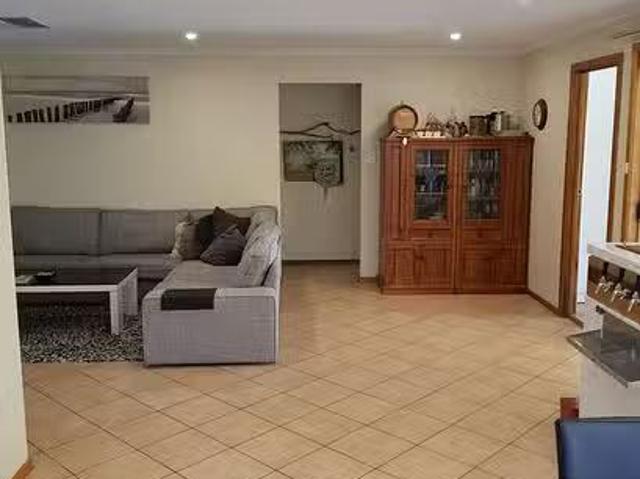 Charming 3 Westbury Court, Oakden, SA 5086