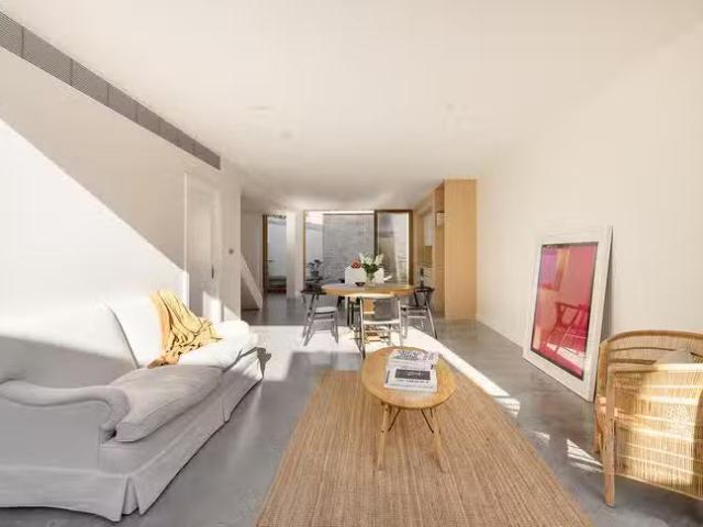 Nice 3A Bakers Lane, Forest Lodge, NSW 2037