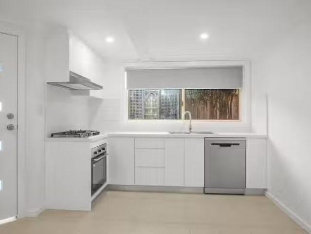 Unique 3A Rolla Way, Beaumont Hills, NSW 2155