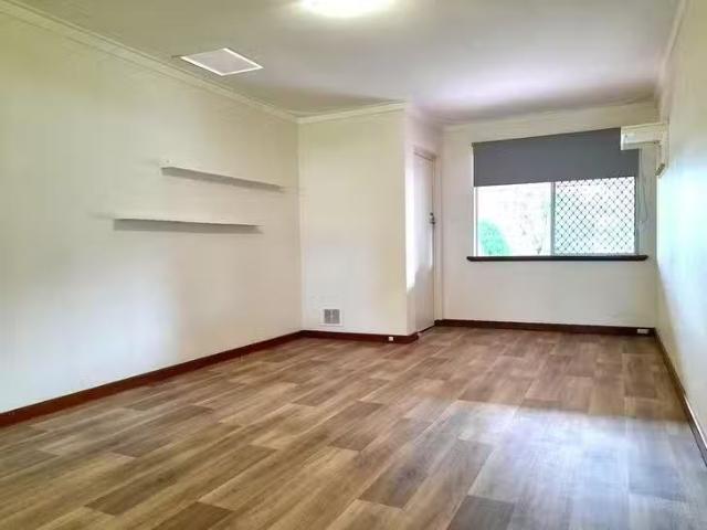 Nice 3A Sampson Road, Kalamunda, WA 6076