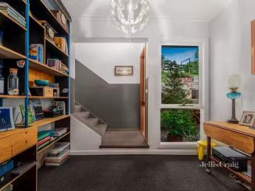 Cheap 440 Hurstbridge Arthurs Creek Road, Nutfield, VIC 3099.