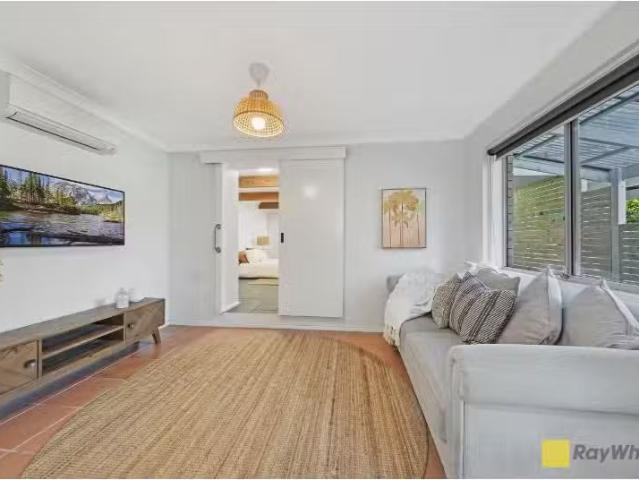 Nice 44 Brunette Drive, CASTLE HILL Apartment for rent Listed.