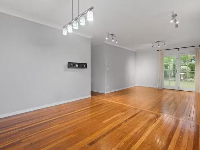 Nice 44 Heaton Street, ROCKLEA, QLD 4106 House Leased