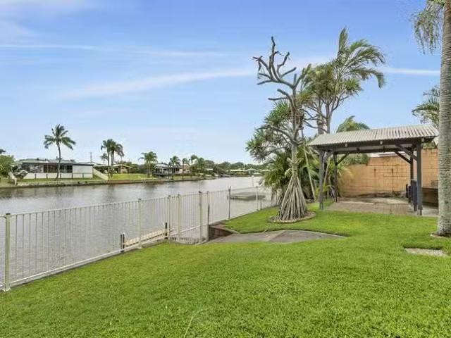 Deal! 44 Piringa Street, Wurtulla, QLD 4575
