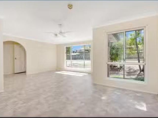 Cheap 44 Shanahan Parade, REDBANK PLAINS, QLD 4301 House for.
