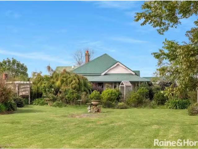 For Rent! 45 Pyree Lane, PYREE House for rent Listed by Lara.