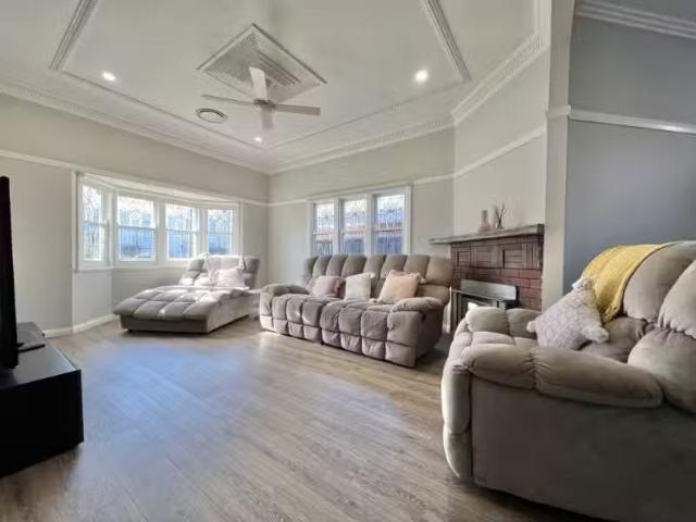 New 46 Bogan Street, Parkes House for rent Listed by Mitchell.