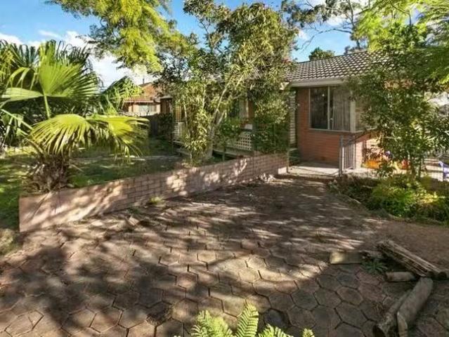 Just in! 46 Somerset Drive, North Rocks, NSW 2151