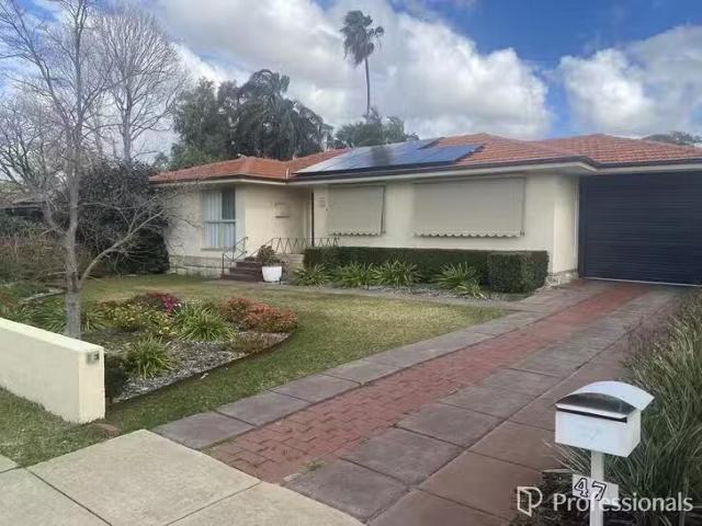 Deal! 47 Tullamore Avenue, Thornlie, WA 6108