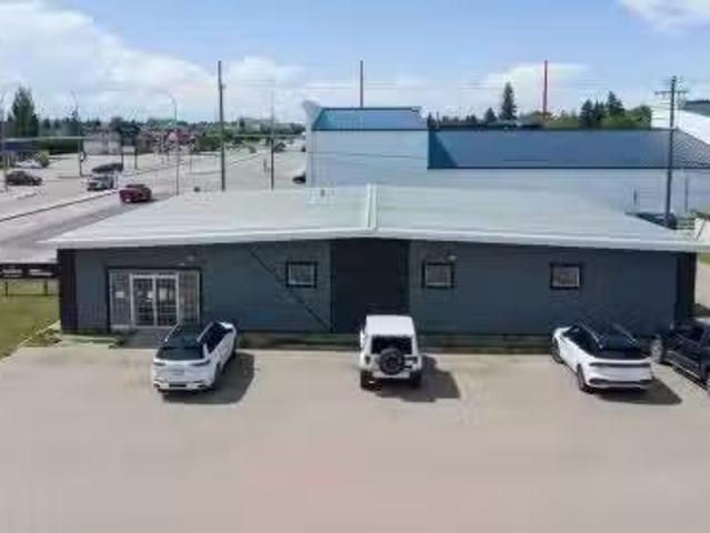Rental! 4818 44 Street, Lloydminster, SK, S9V 0G8 commercial.