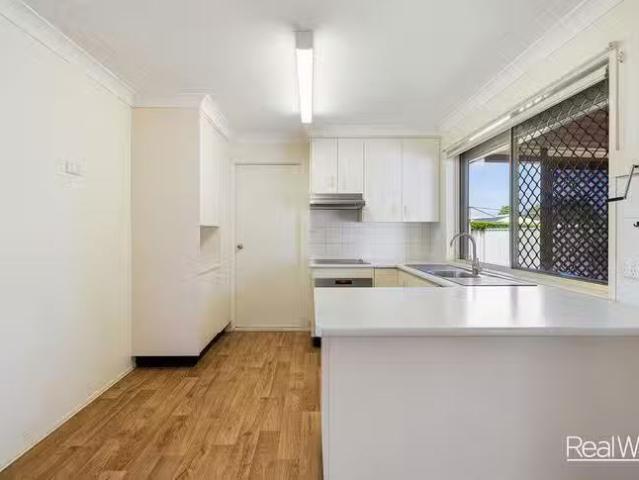 New 48 Biscay Crescent, Glenvale, QLD 4350