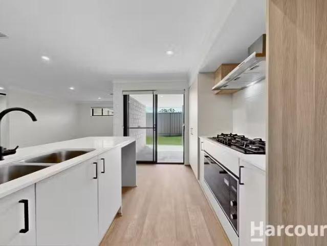 Cozy 48 Brooklands Drive, HENLEY BROOK, WA 6055 House for Rent
