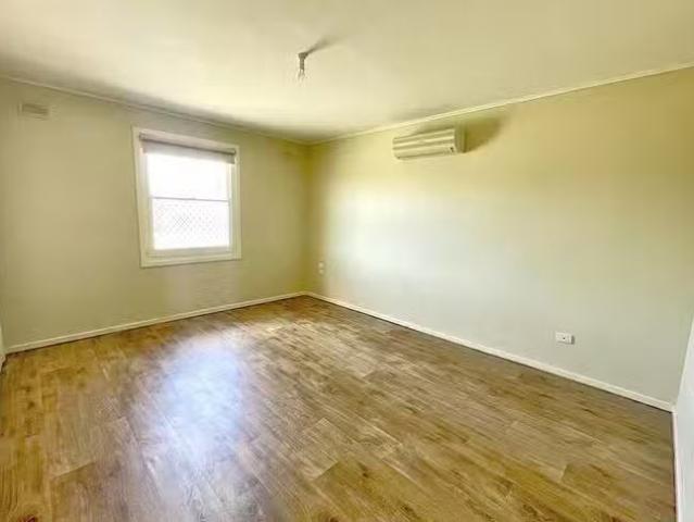 Nice 48 Phillips Street, Whyalla Stuart, SA 5608