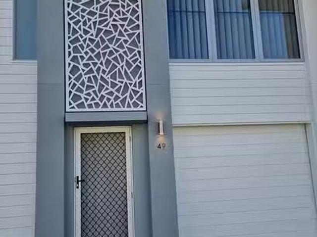 Just in! 49/1 Isla Street, Pimpama, QLD 4209