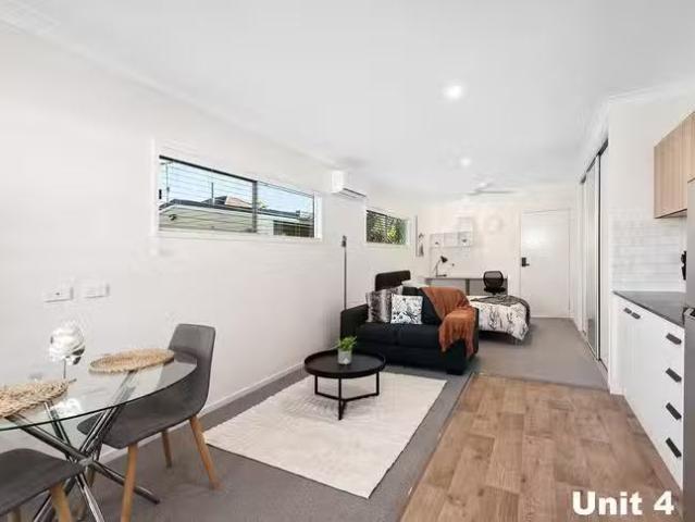 Charming 4/91 Macrossan Avenue, Norman Park, QLD 4170