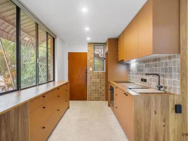 Unique 4/999 Gold Coast Highway, Palm Beach, QLD 4221