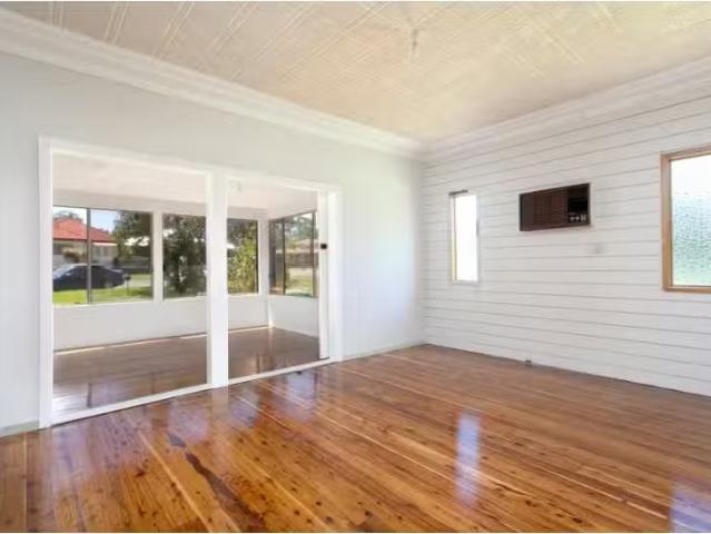 Rental! 49 Florence Street, Towradgi House for rent Listed by.