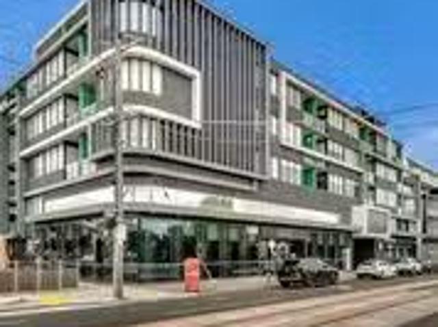 Deal! 402/110 Keilor Road, Essendon North VIC 3041