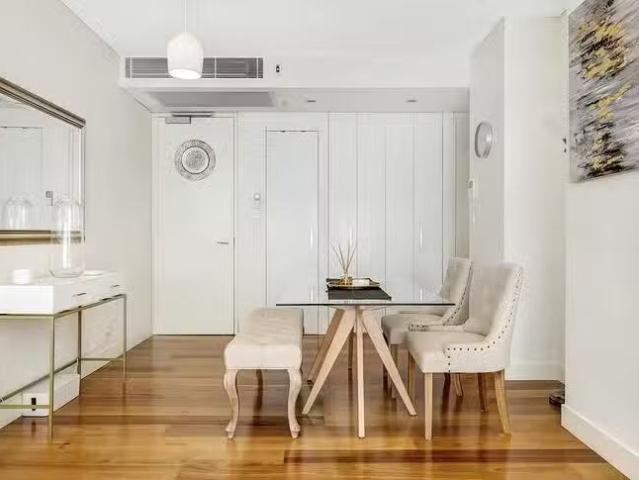 For Rent! 402/21 Brisbane Street, Surry Hills, NSW 2010