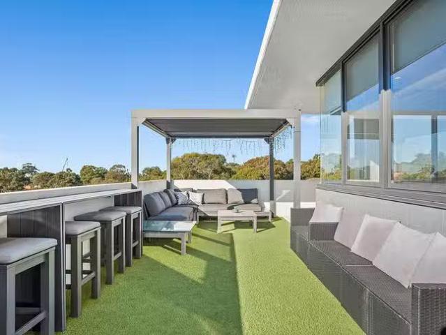 New 404/51 Glencoe Street, Sutherland, NSW 2232