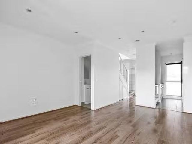 Charming 40D Millawa Avenue, St Albans, VIC 3021