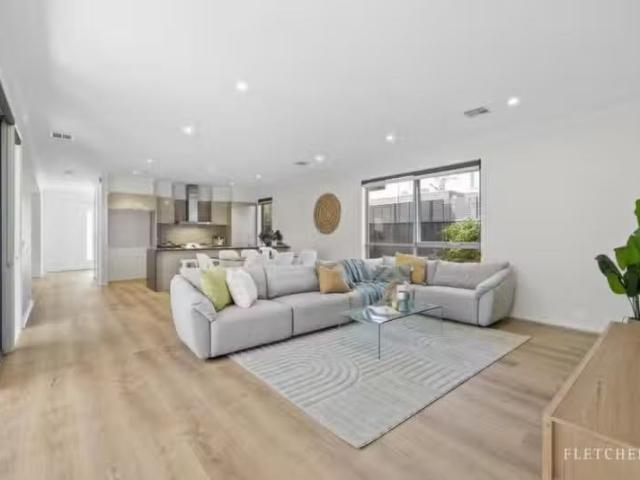 Deal! 40H Heathmont Road, Heathmont VIC 3135 House Auction