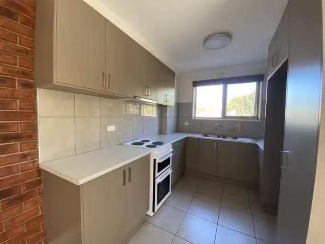 Nice 4/102 Synnot Street, Werribee, VIC 3030