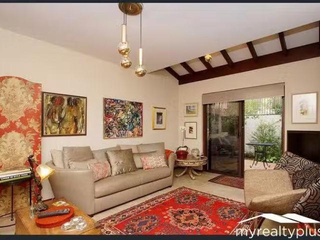 Cozy 4/10 Queens Crescent, Mount Lawley, WA 6050