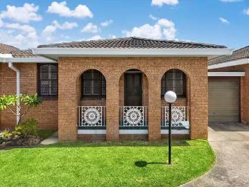 Cozy 4/17 Monomeeth Street, Bexley, NSW 2207