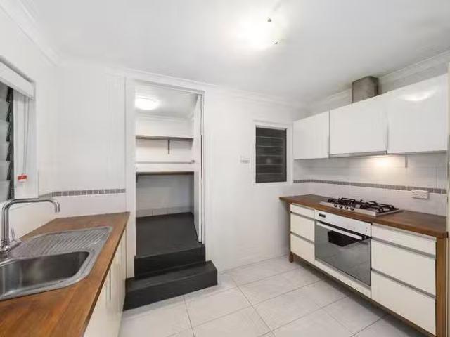 Unique 4/14 Butler Street, Ascot, QLD 4007