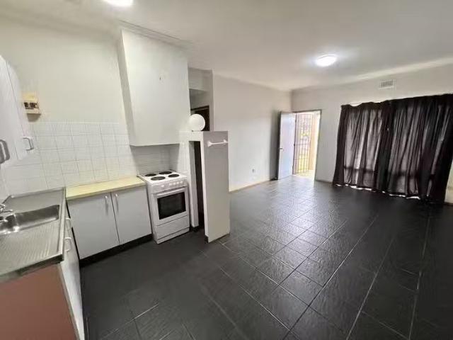 Cheap 4/14 Metcalfe Street, Parkes, NSW 2870