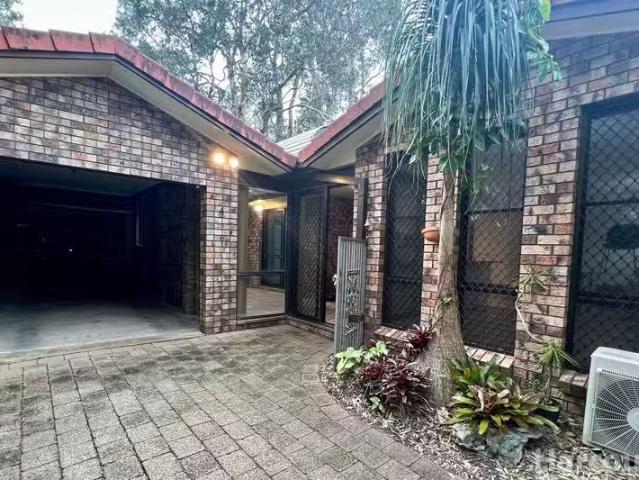 Cozy 4/18 Edith Street, North Haven, NSW 2443 Villa for Rent