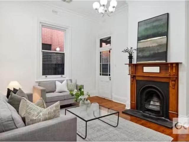Cozy 41 Marion Street, Unley House for rent Listed by Harriso.