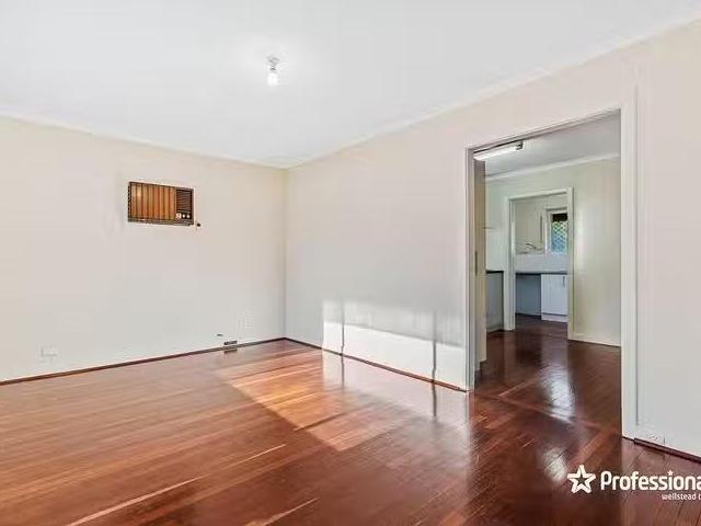 Charming 41 Diana Crescent, Lockridge, WA 6054