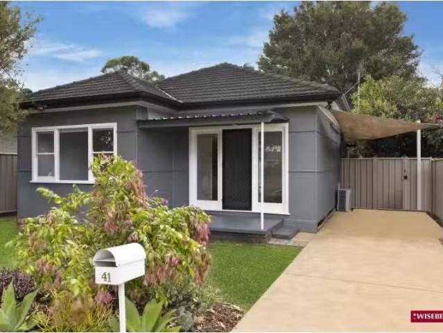 Charming 41 Pozieres Avenue, Umina Beach House for rent Liste.