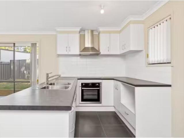 Charming 41B Eighth Street, Weston House for rent Listed by S.